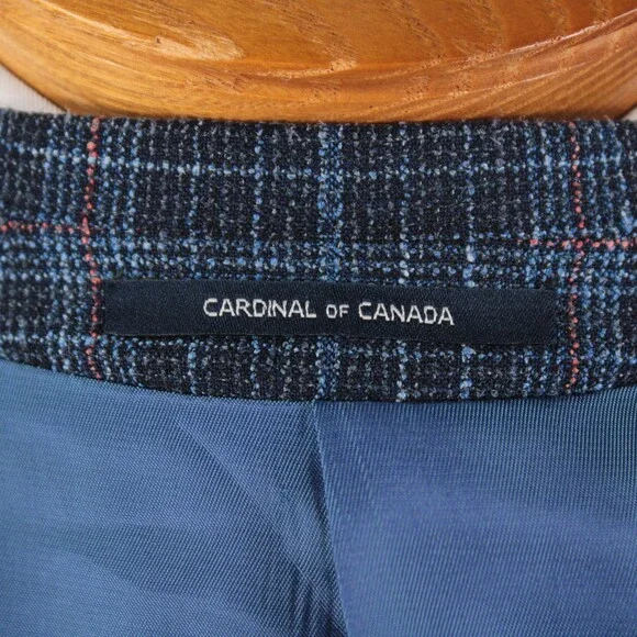 Cardinal of Canada NWT 100% Wool Sport Coat Size 38R US In Blue w/ Coral Plaid